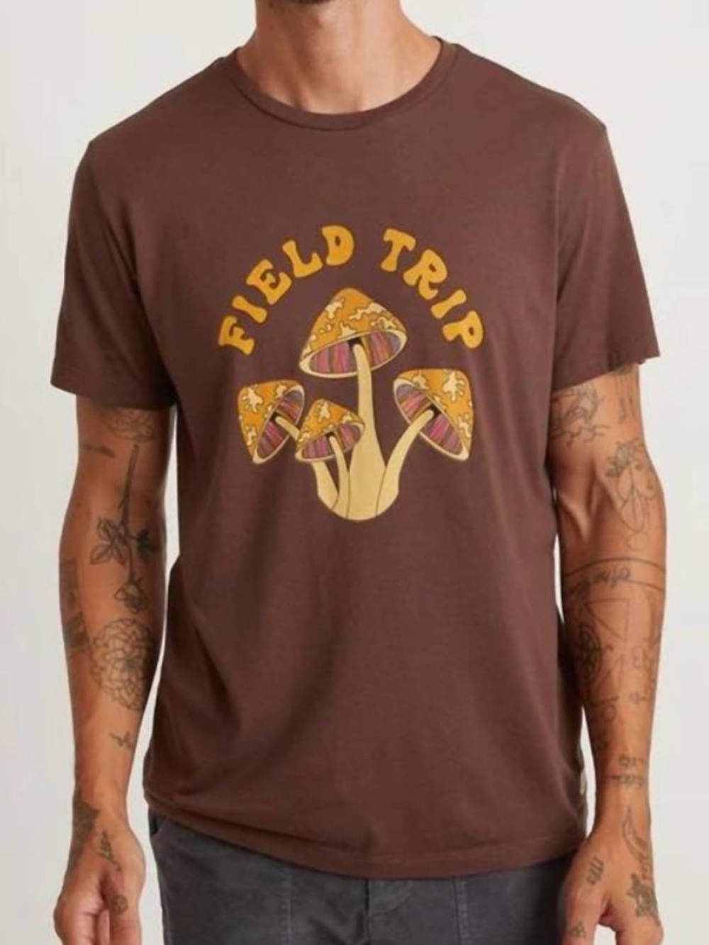 Marine Layer Field Trip Mushroom
Graphic Tee Size Medium/large